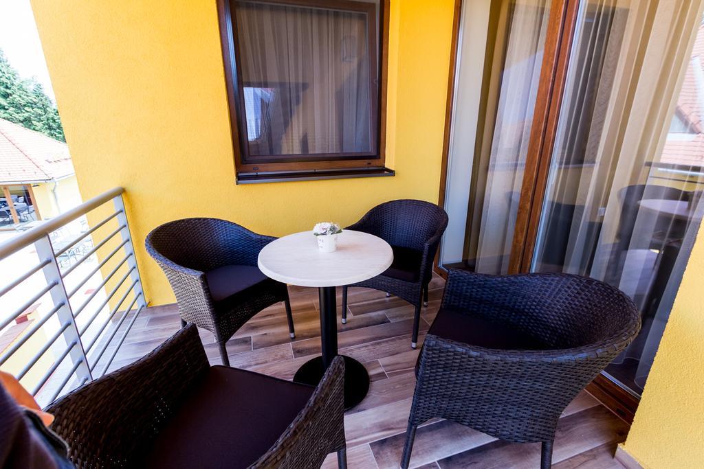 Frisko Panzio Bed and Breakfast Zalakaros Εξωτερικό φωτογραφία