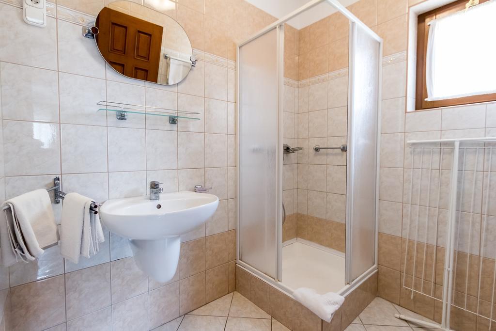 Frisko Panzio Bed and Breakfast Zalakaros Εξωτερικό φωτογραφία