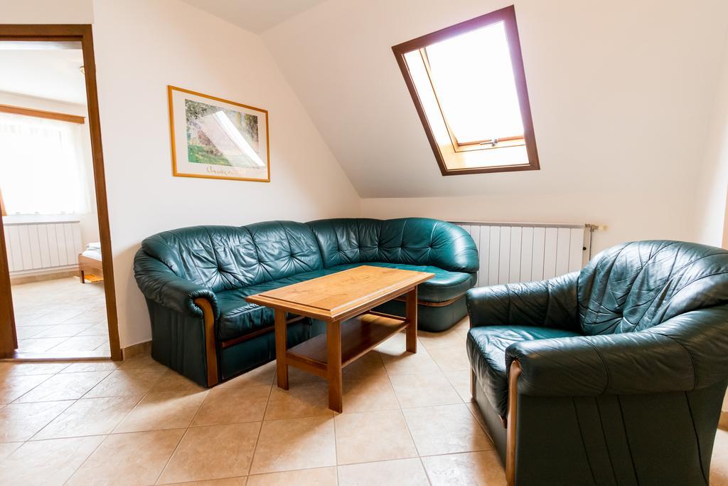 Frisko Panzio Bed and Breakfast Zalakaros Εξωτερικό φωτογραφία