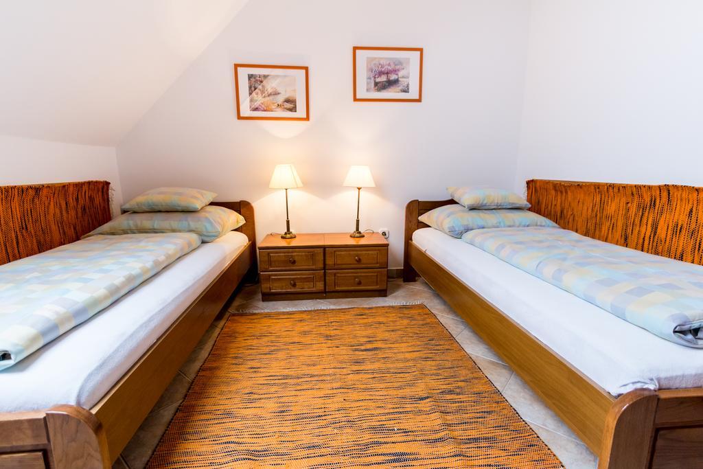 Frisko Panzio Bed and Breakfast Zalakaros Εξωτερικό φωτογραφία