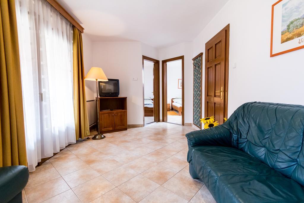 Frisko Panzio Bed and Breakfast Zalakaros Εξωτερικό φωτογραφία